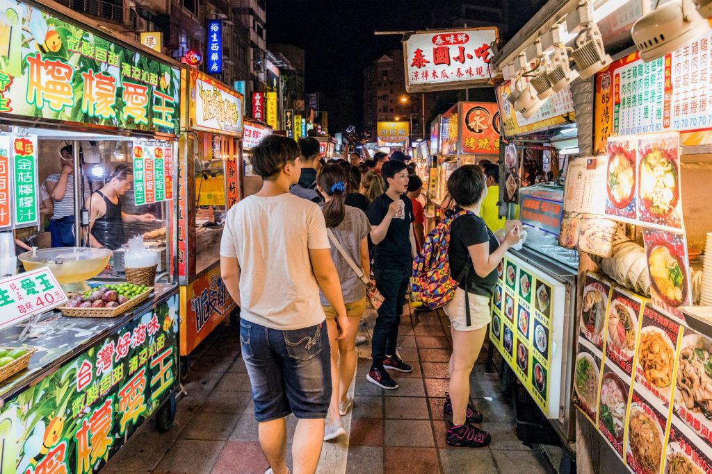 Makan dan Berbelanja di Night Market Taipei2
